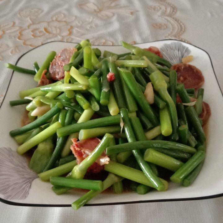 蒜薹炒香肠