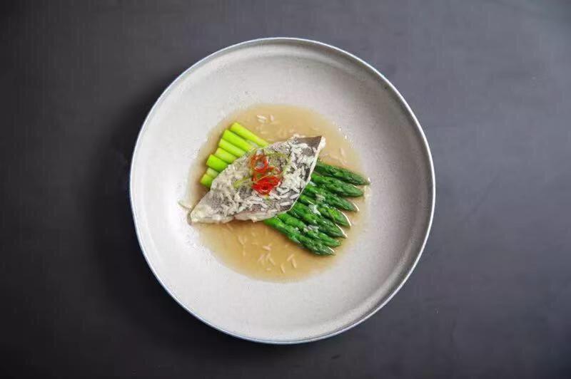 新式年夜饭-酒糟海鲈鱼配时蔬