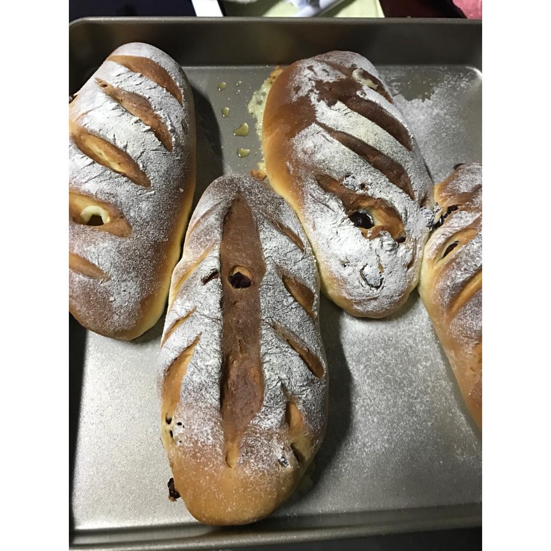 蓝莓奶酪面包