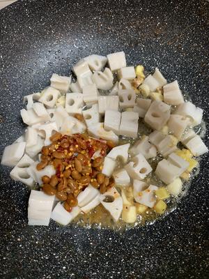 老干妈水豆豉“炒”藕丁的做法 步骤10