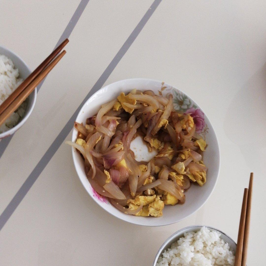 洋葱炒鸡蛋