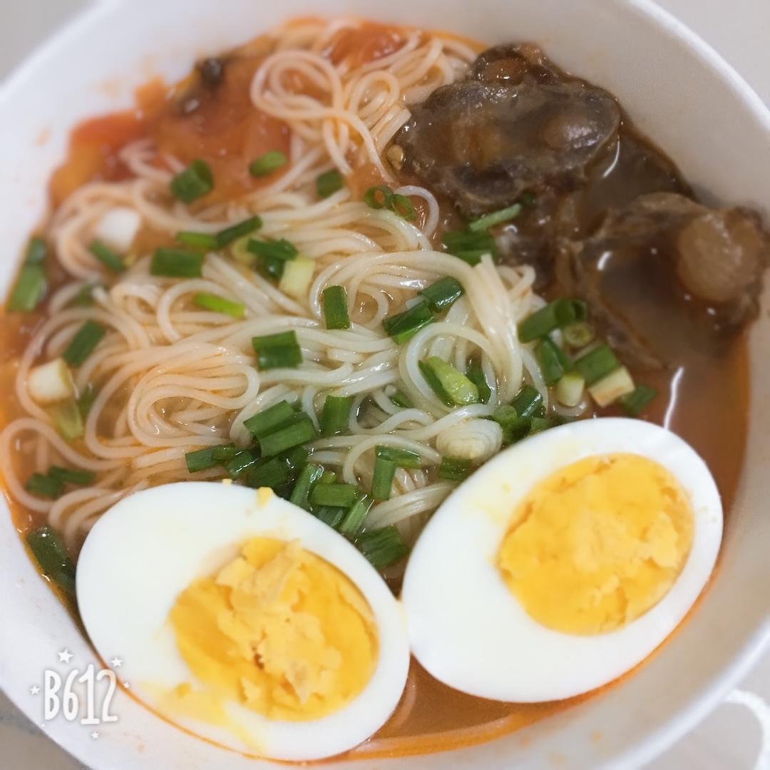 番茄牛肉面