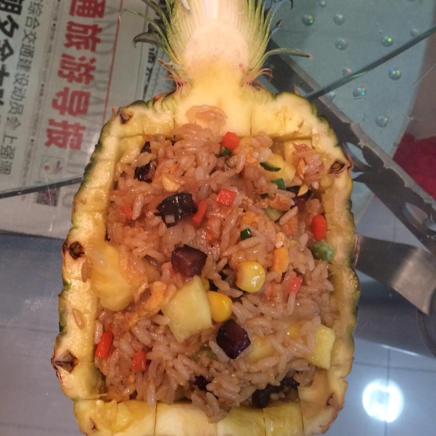 虾仁菠萝炒饭