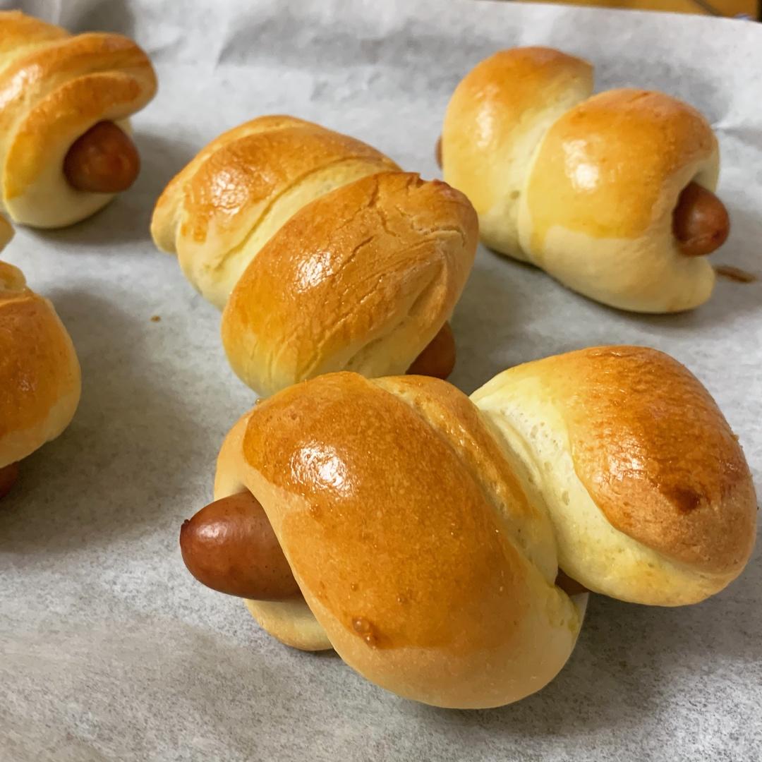 香肠面包卷——玉米油版 （一次发酵）