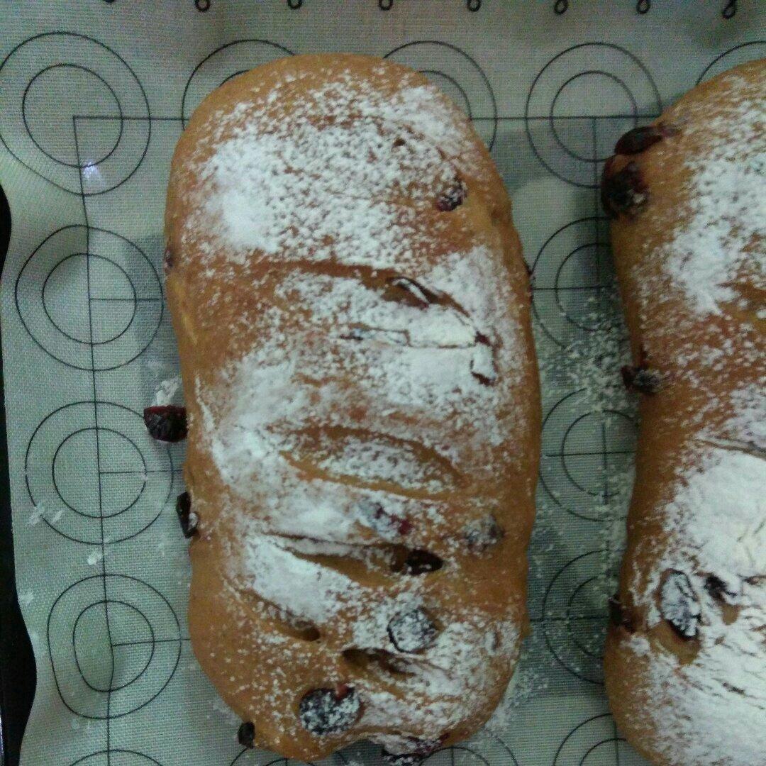 蔓越莓全麦黑糖面包