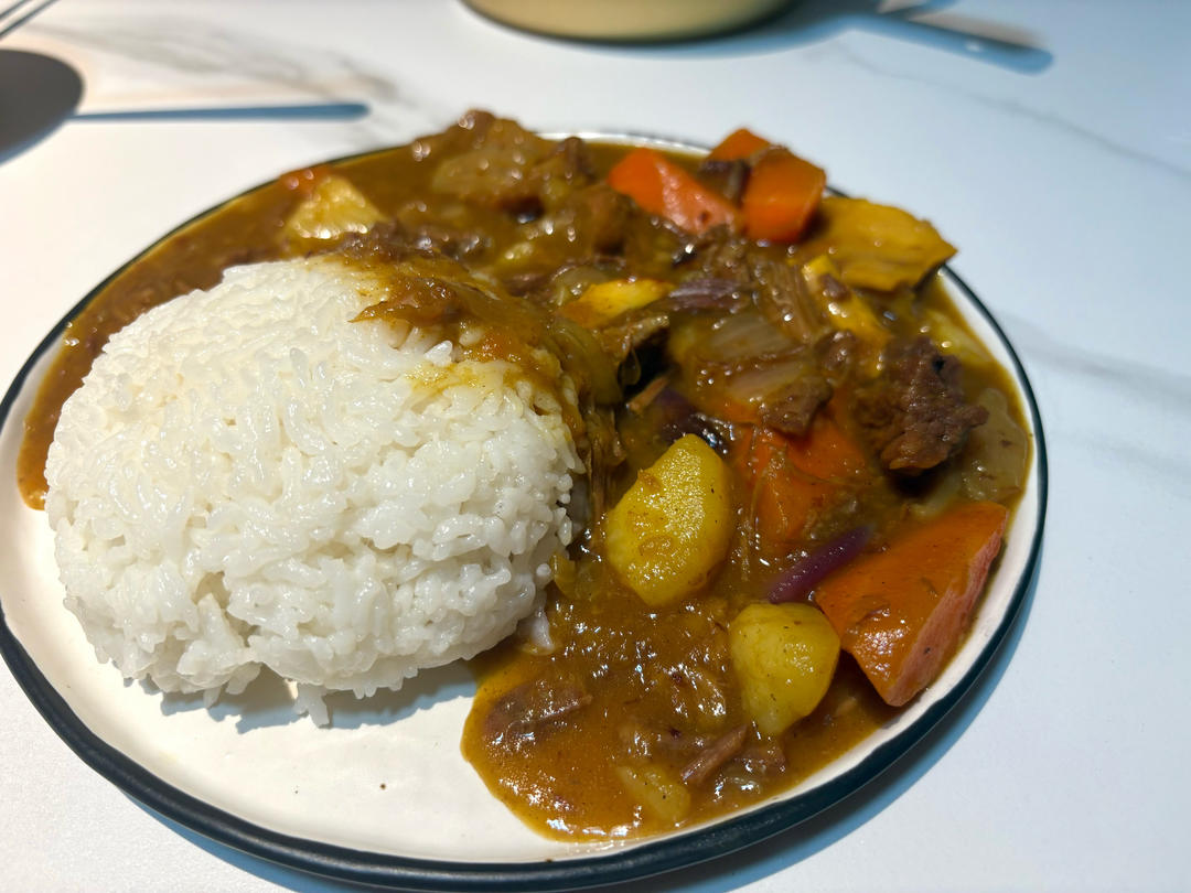 加了苹果泥的牛肉咖喱饭