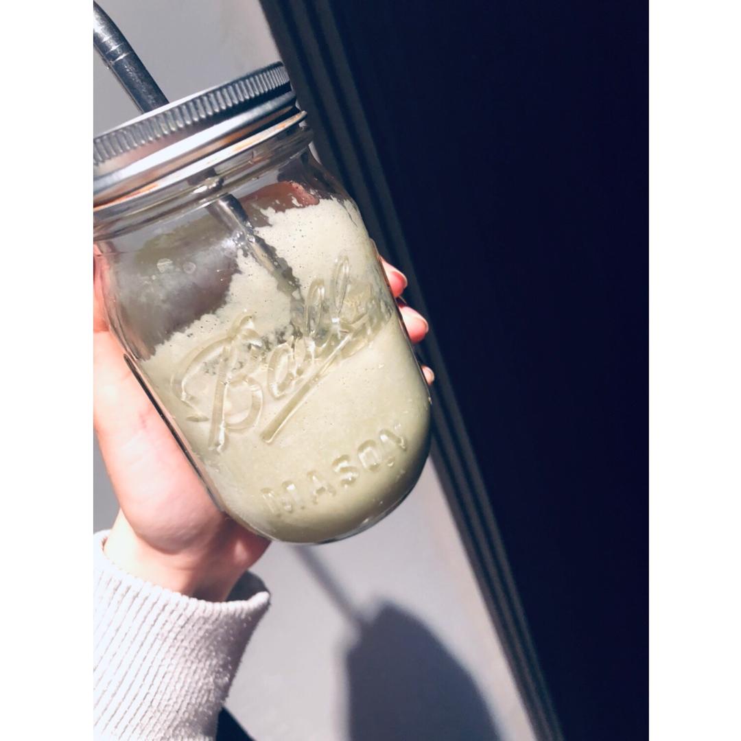 低热量牛油果抹茶燕麦奶昔150卡