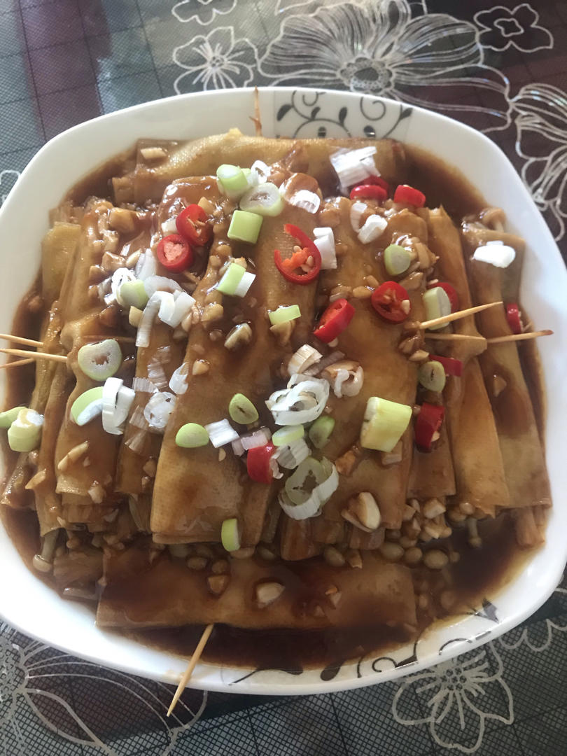 金针菇豆皮卷