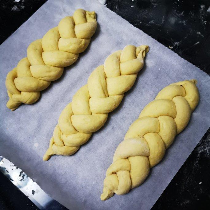 风情麻花辫【辫子面包】