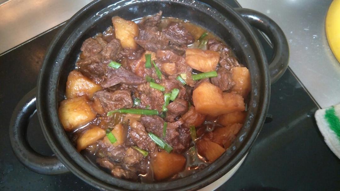 红烧牛肉土豆 （独家秘制）
