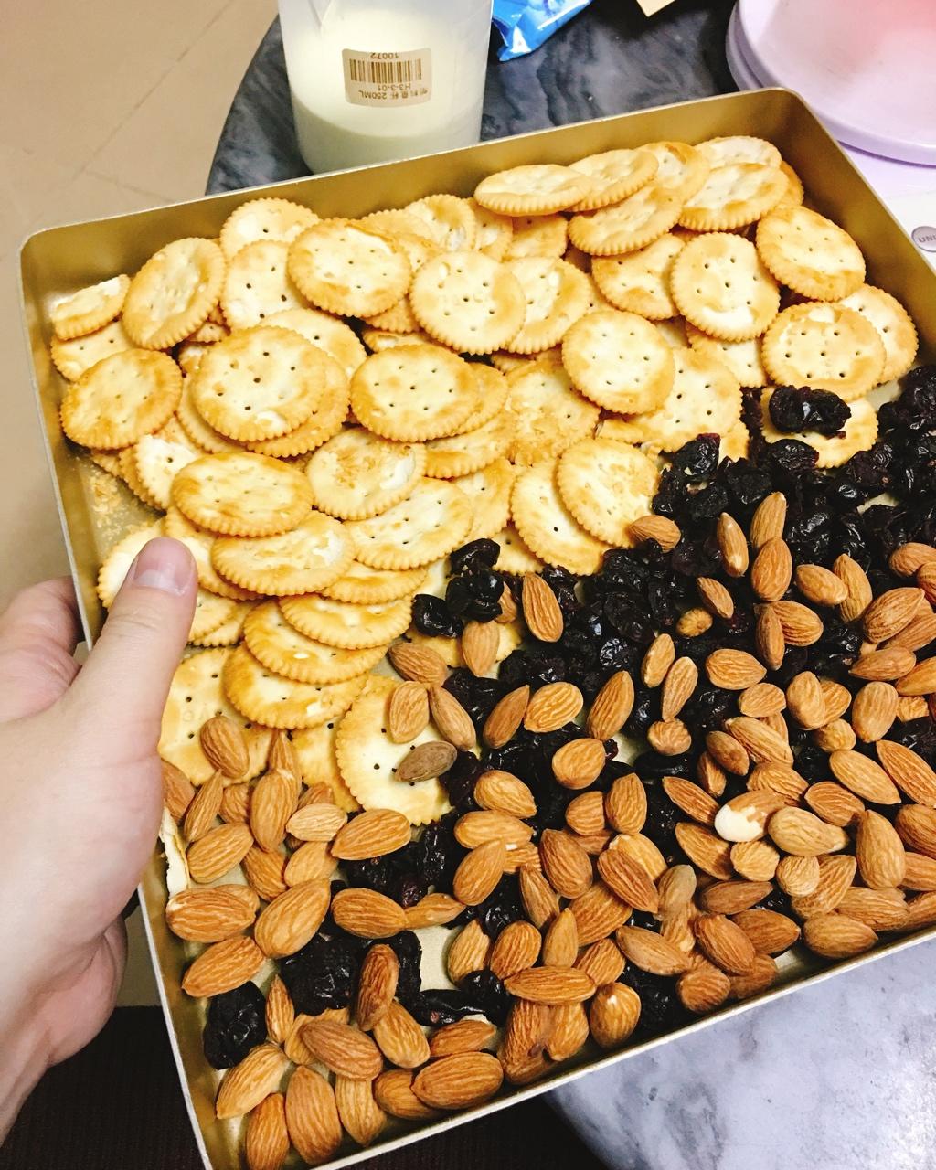 超简单又好吃的雪花酥