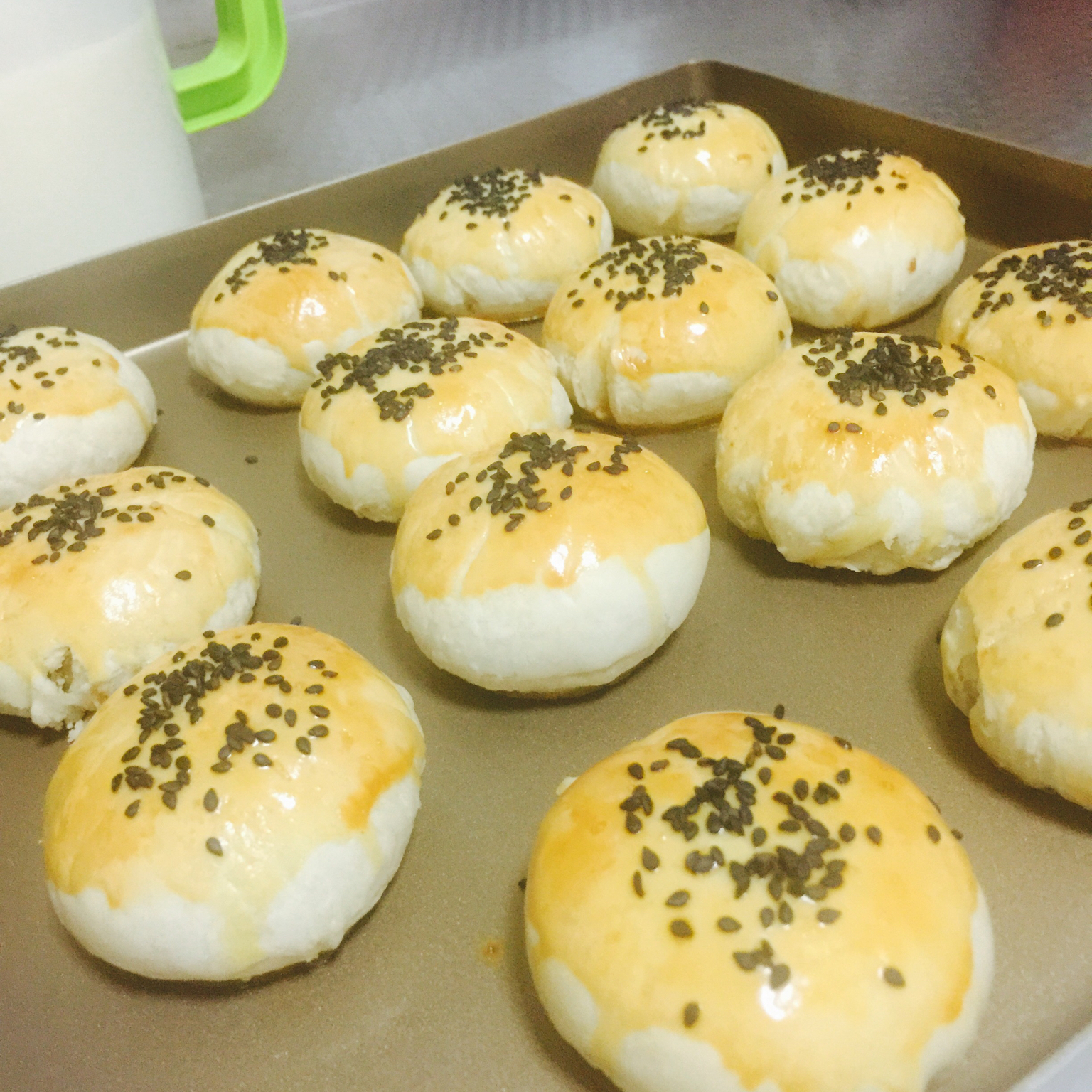 泳式鲜肉榨菜月饼