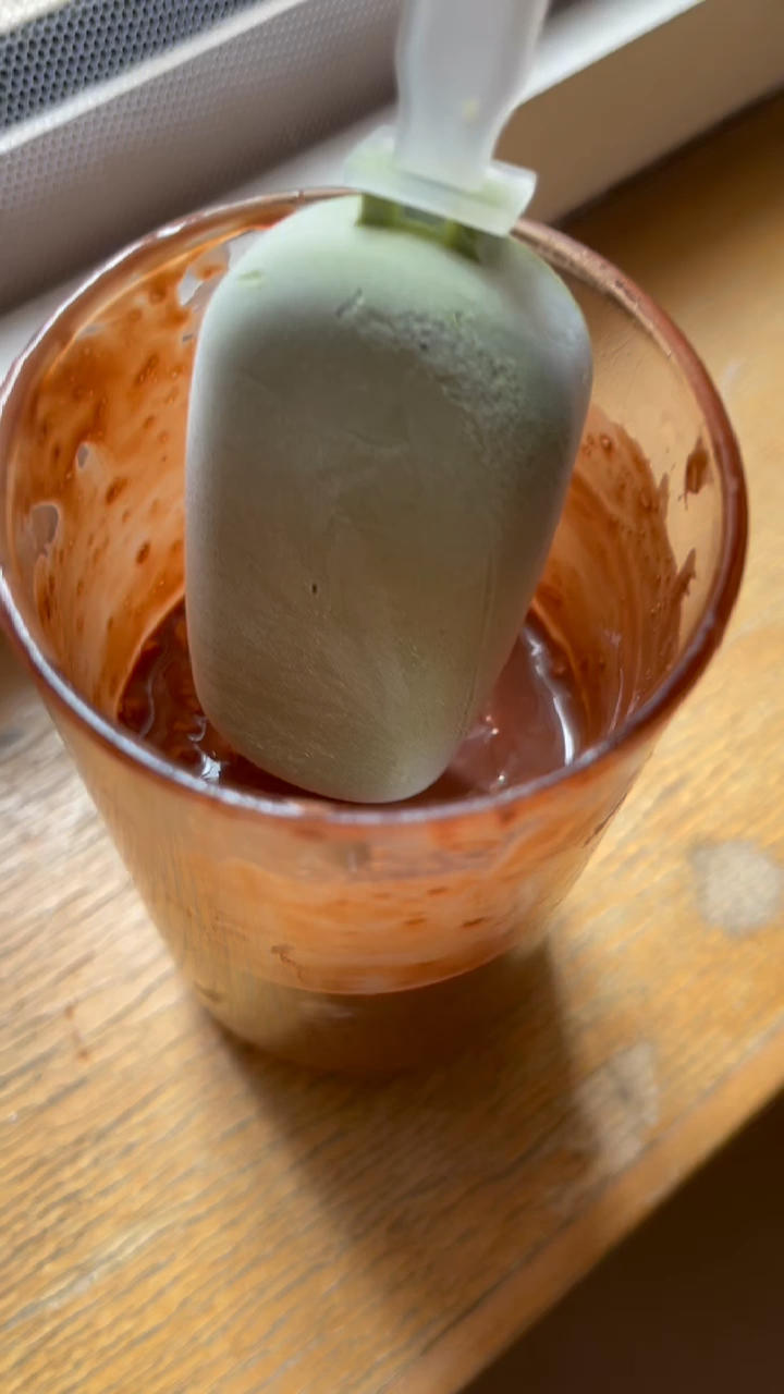 打爆梦龙狗头，自制巧克力脆皮雪糕冰激凌！巨简单粗暴