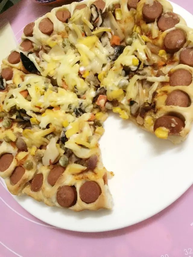 蘑菇火腿心花边比萨