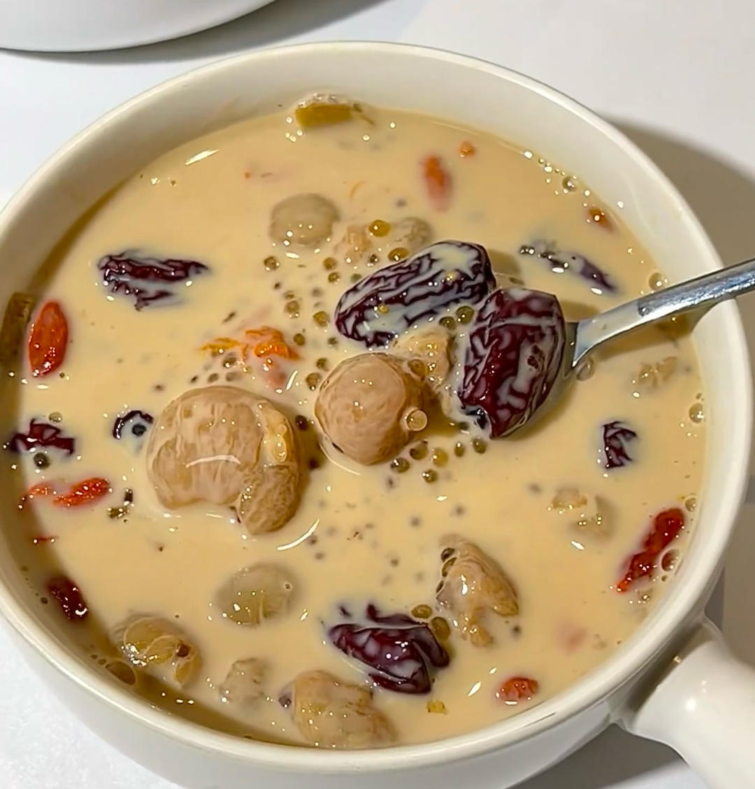 红枣红糖姜奶（+西米）