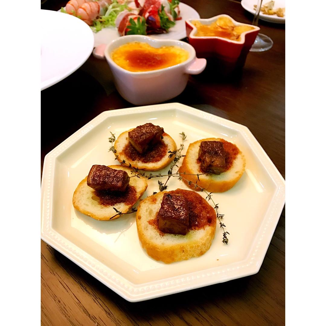 jwycc1做的香煎鹅肝蓝莓酱