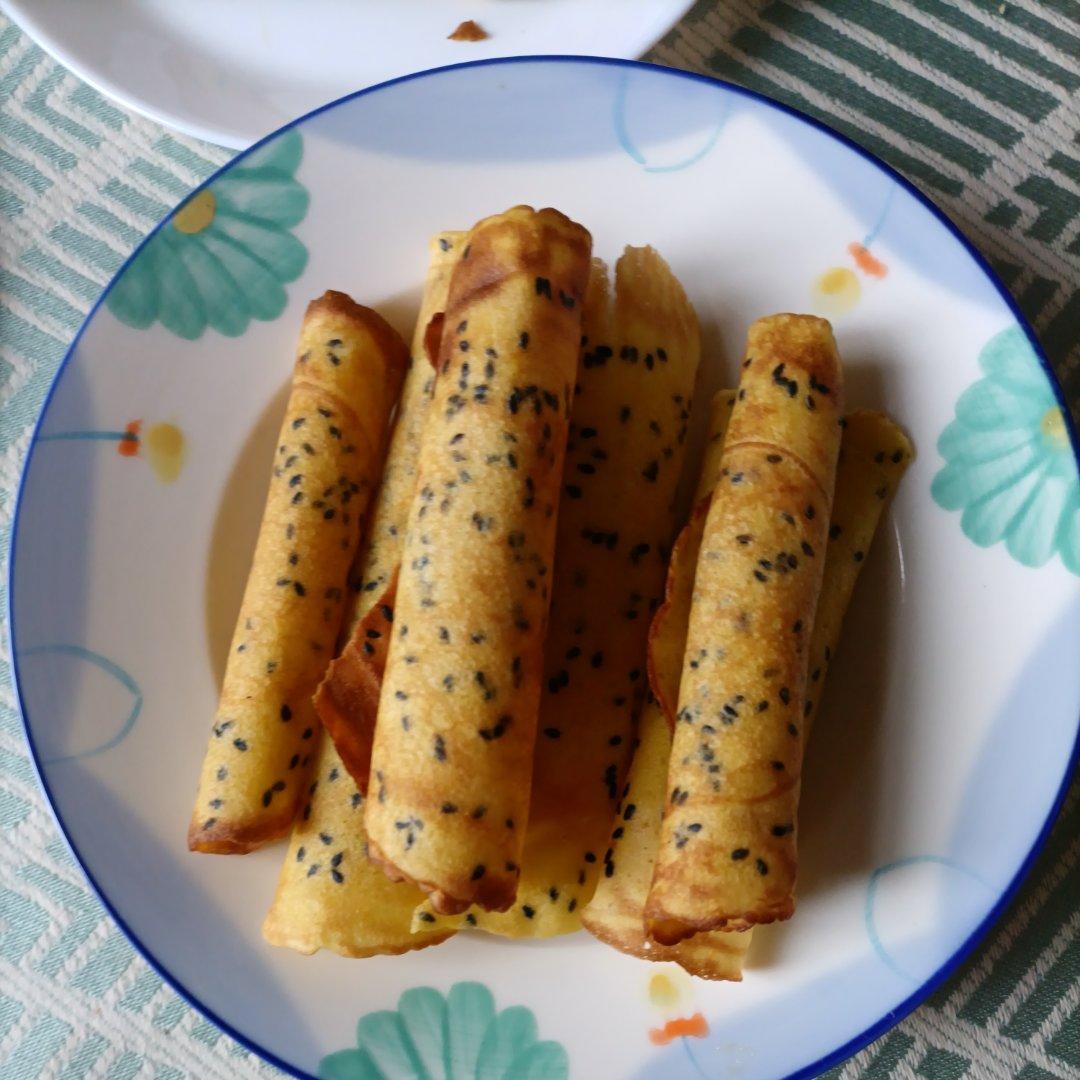 鸡蛋卷，平底锅就能做，酥到掉渣