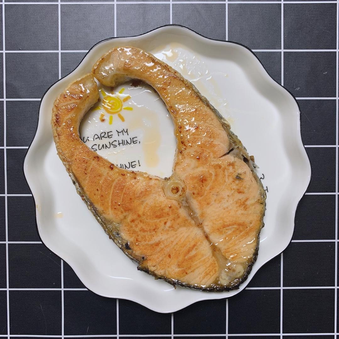 超简单的香煎三文鱼排