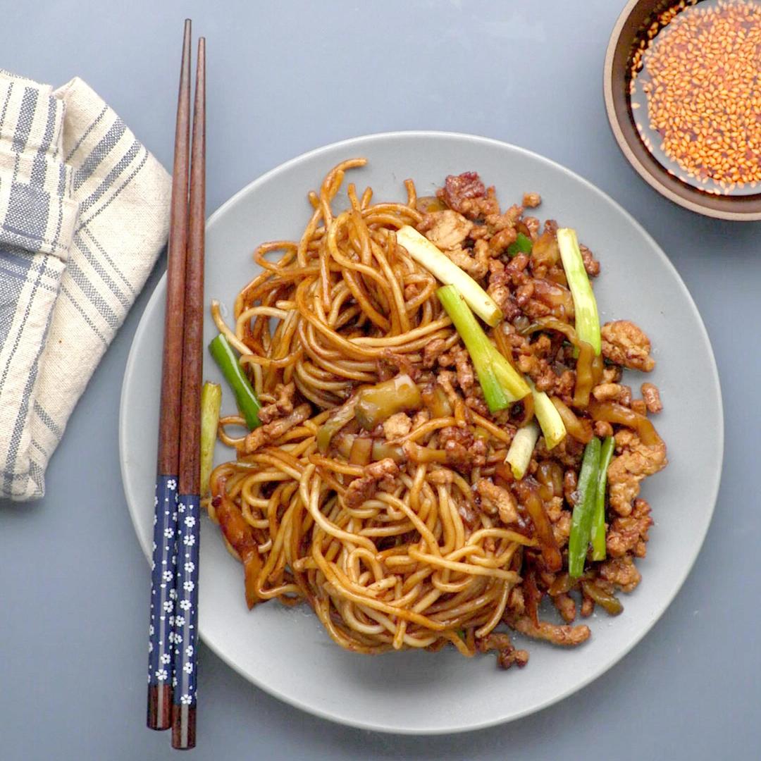 【榨菜肉末炒面的做法视频_榨菜肉末炒面的做法步骤】_下厨房