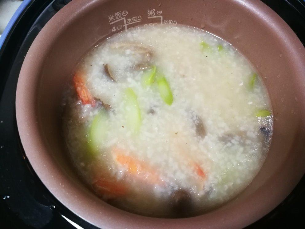 鲍鱼芦笋大虾海鲜粥