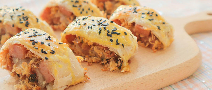 懒得做早餐？那做个手抓饼肉松卷778吧~的做法