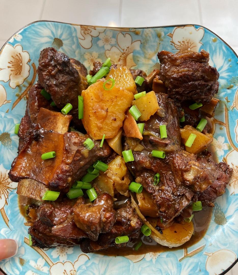 土豆烧排骨