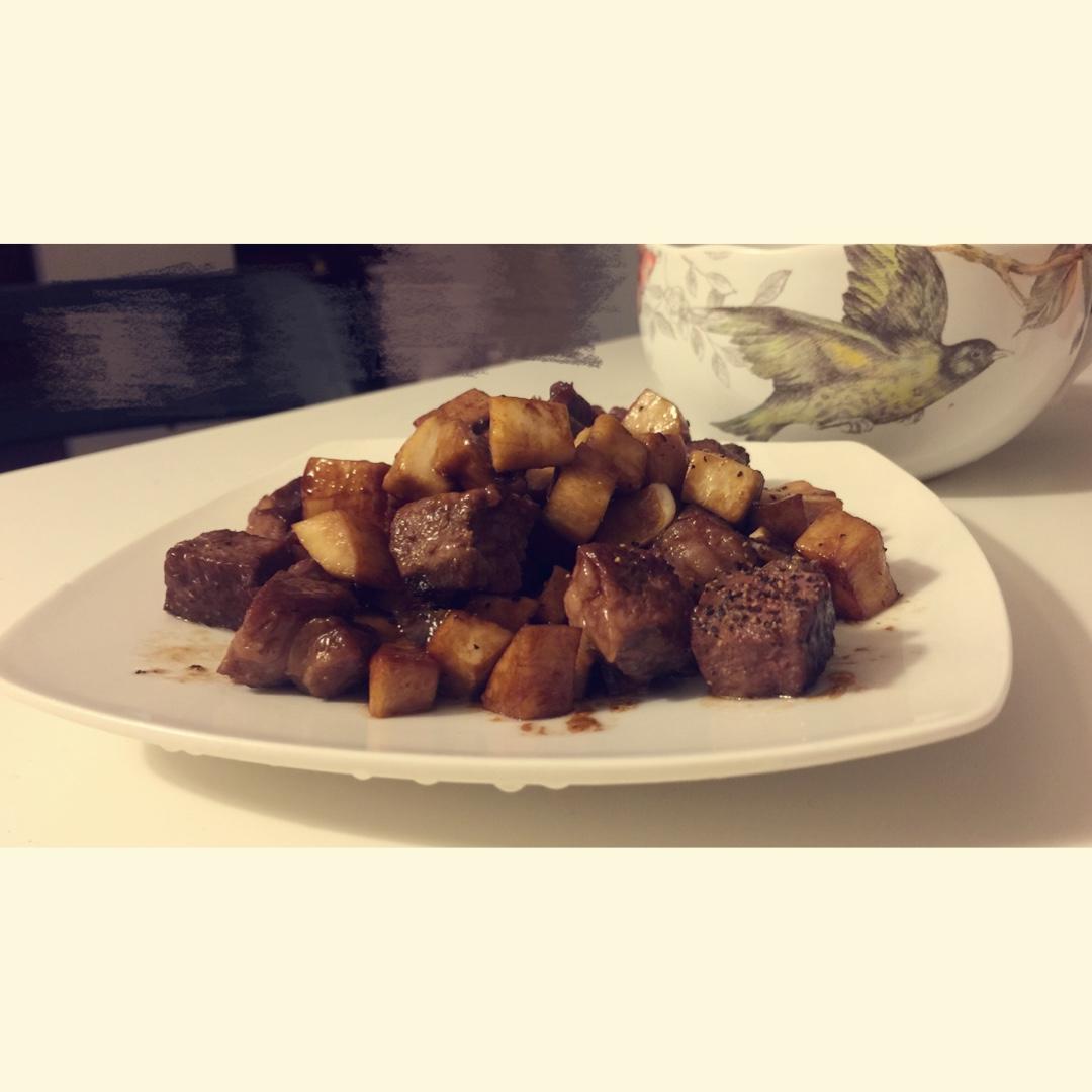 黑胡椒杏鲍菇牛肉粒