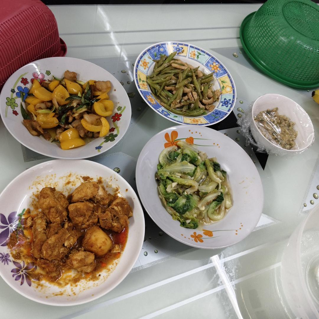 炒肉就得嫩—豆角炒肉（四季豆）