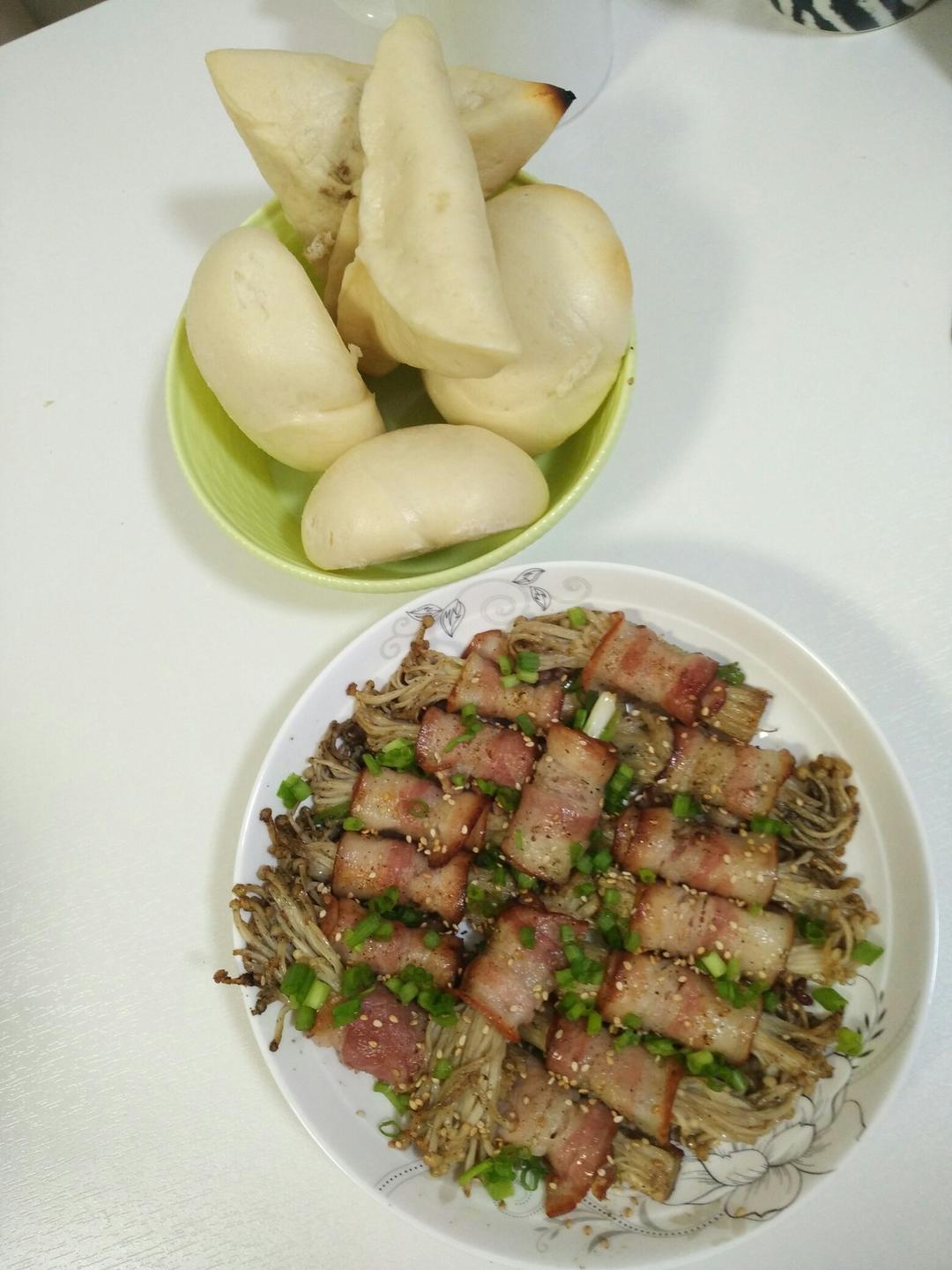 香煎培根金针菇卷