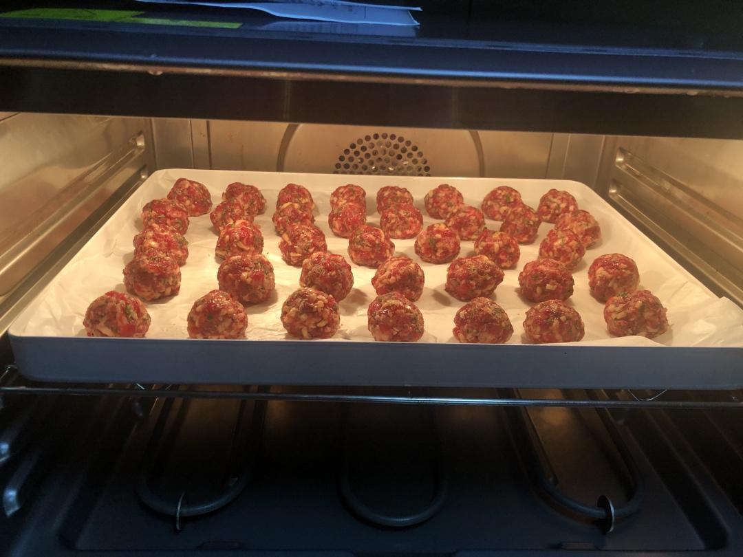 经典意大利面～～红酱牛肉丸意面（pasta with meatball）