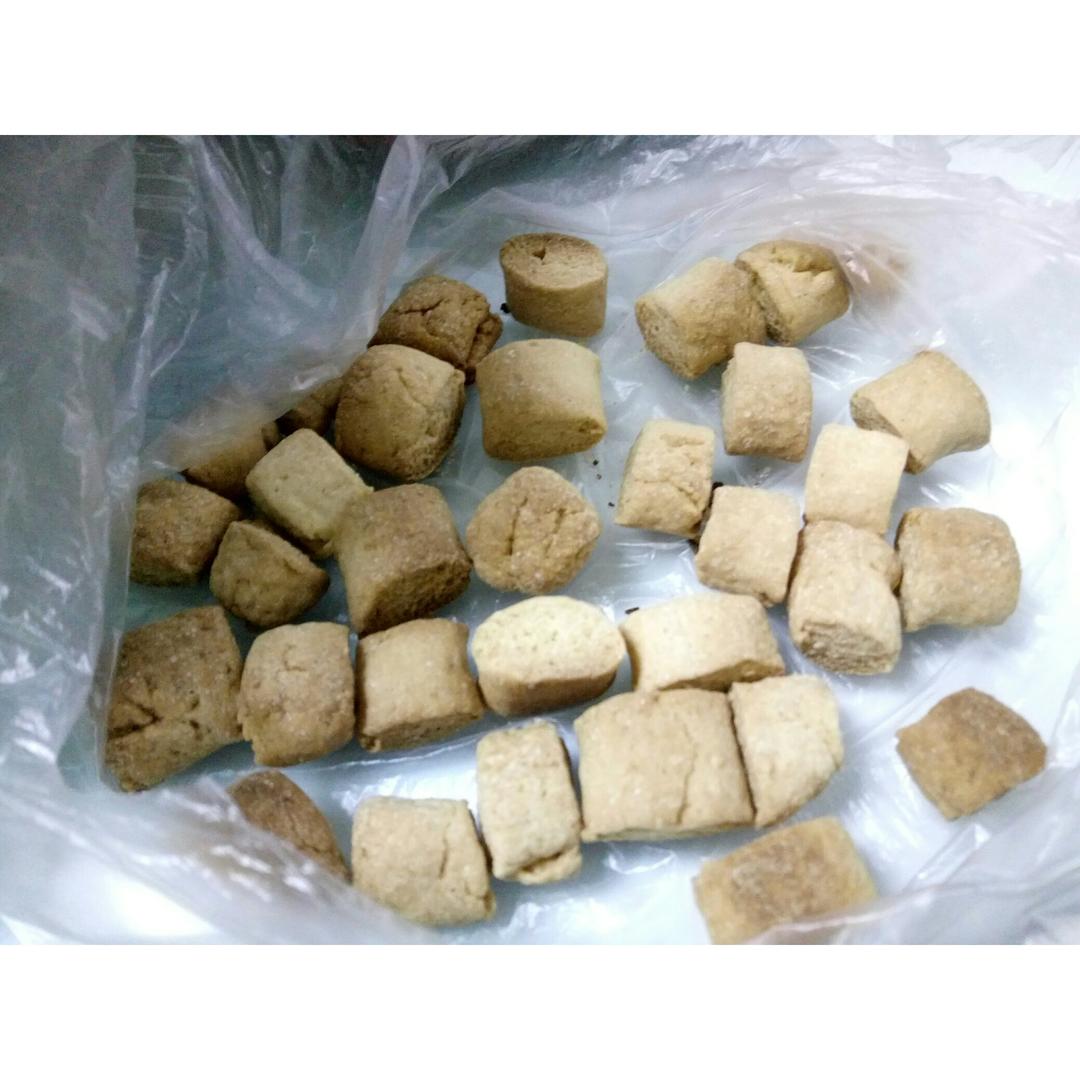 小石头饼干。