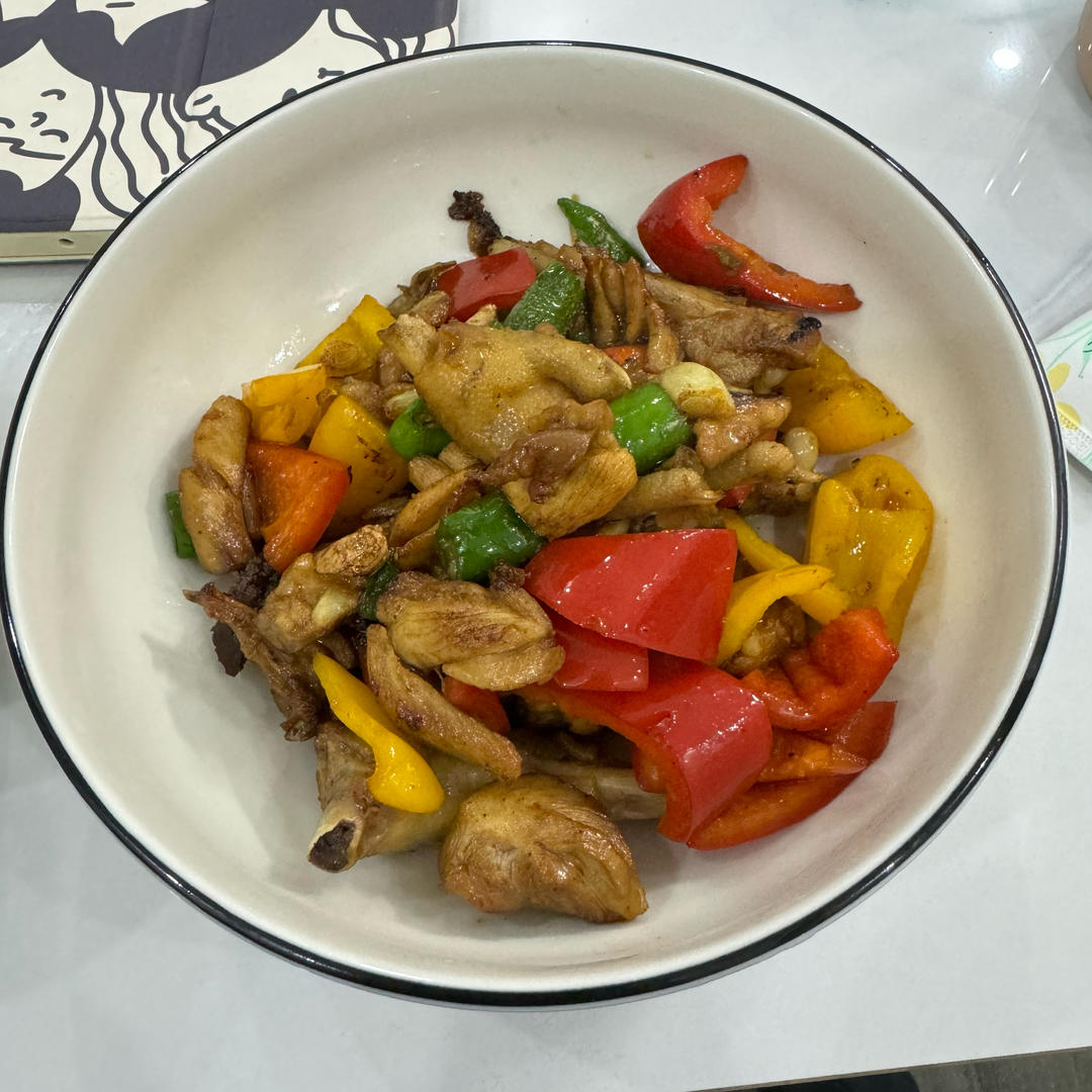 小炒鸡（鲜辣入味很下饭）