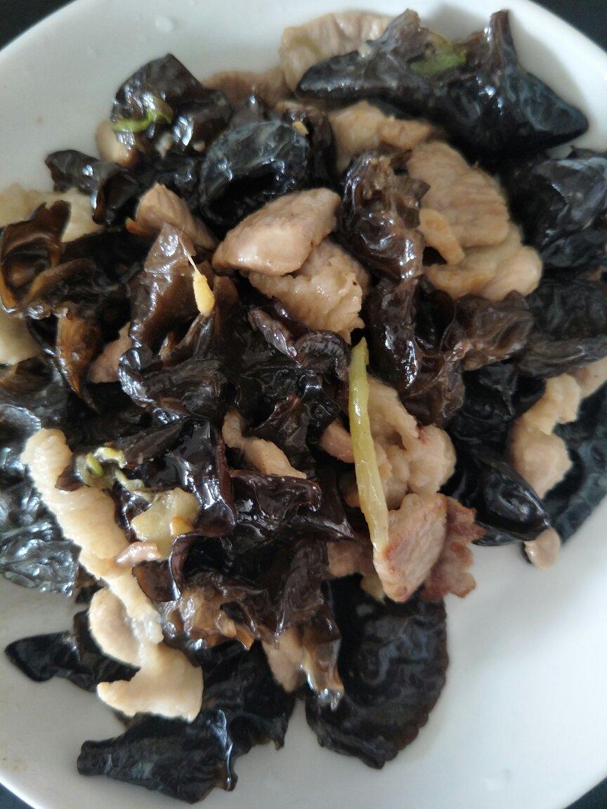 木耳炒肉