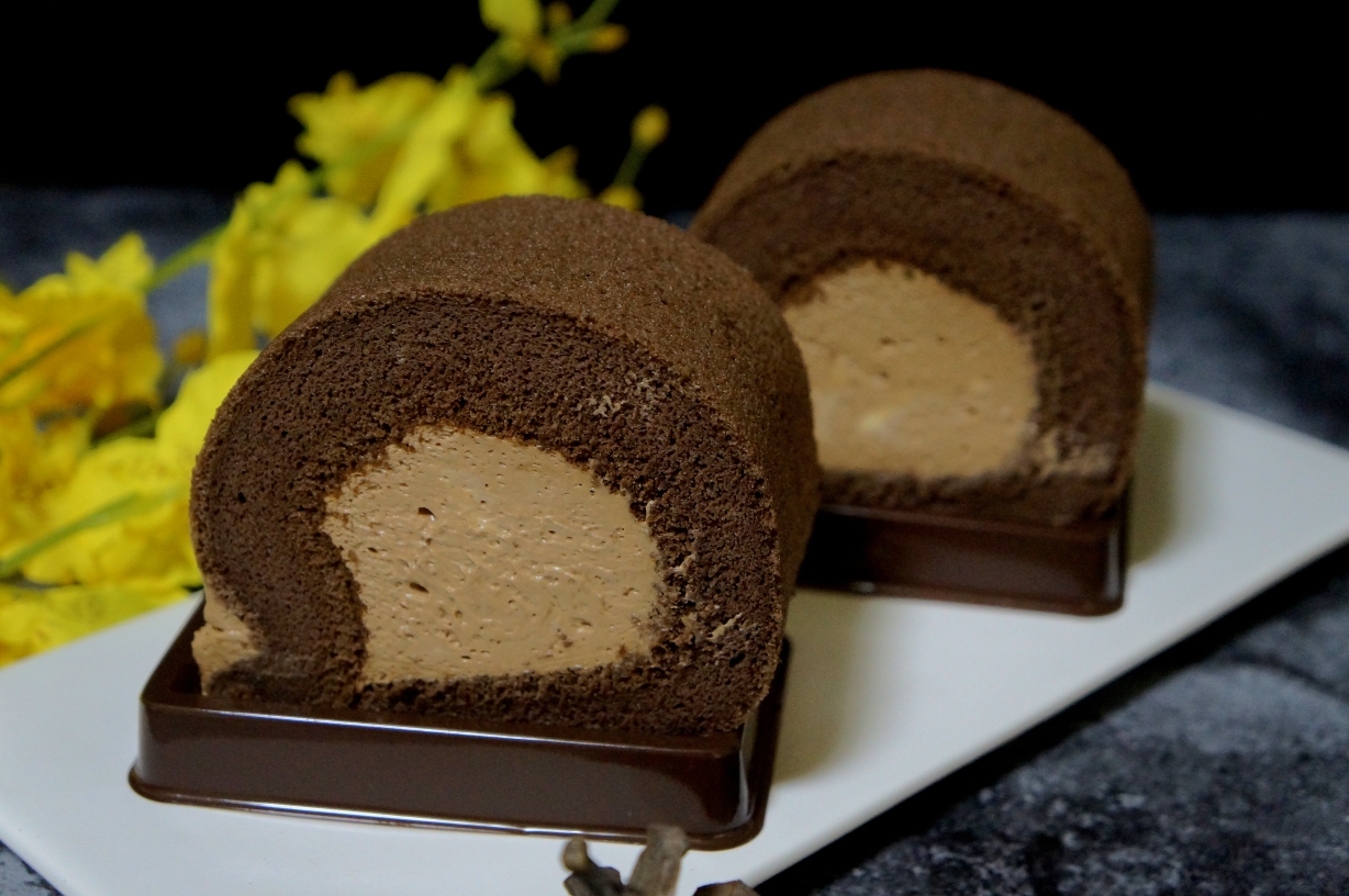 摩卡可可黑巧克力奶油卷的做法