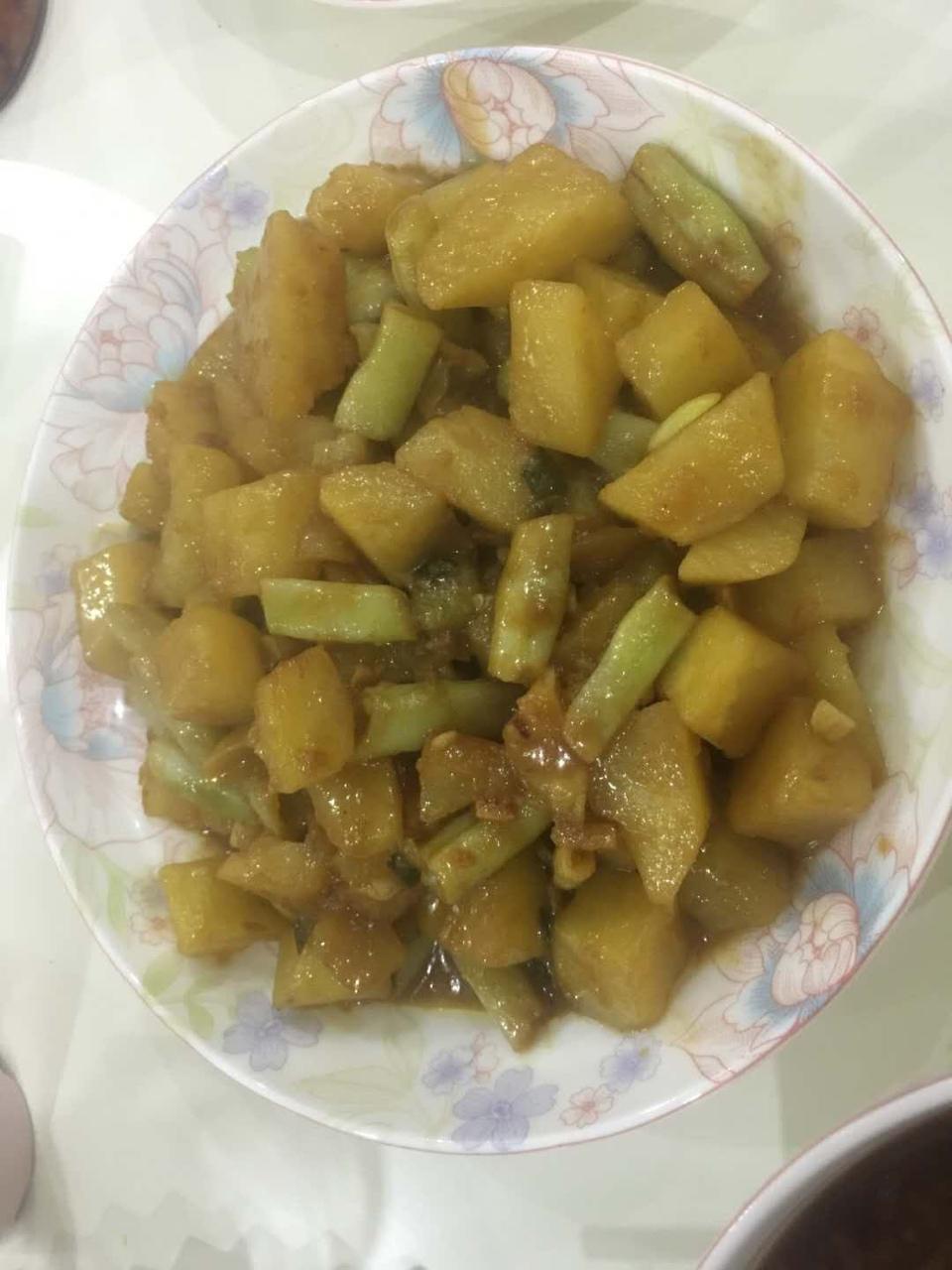 土豆炖豆角
