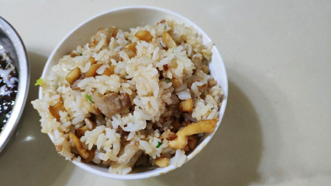 萝卜干炒饭