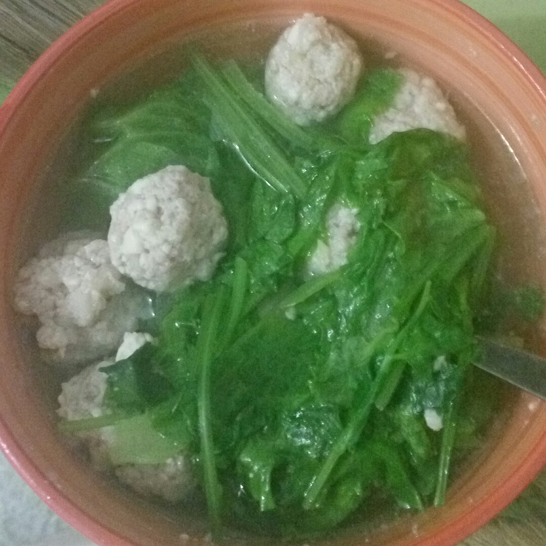 【10分钟系列】白萝卜豆腐圆子汤