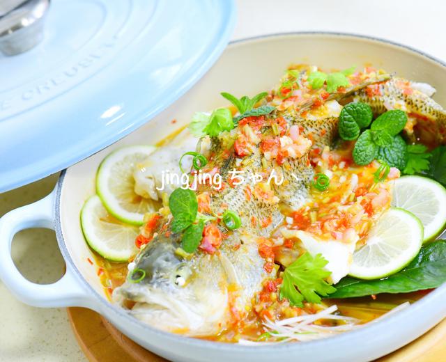 无水泰式青柠蒸鱼&泰式菠萝甜辣酱(超详细get②种)▎铸铁锅的做法