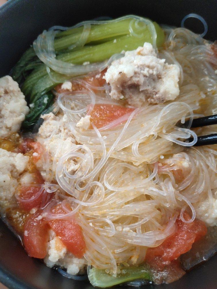 家传浓汤西红柿🍅猪肉丸子汤