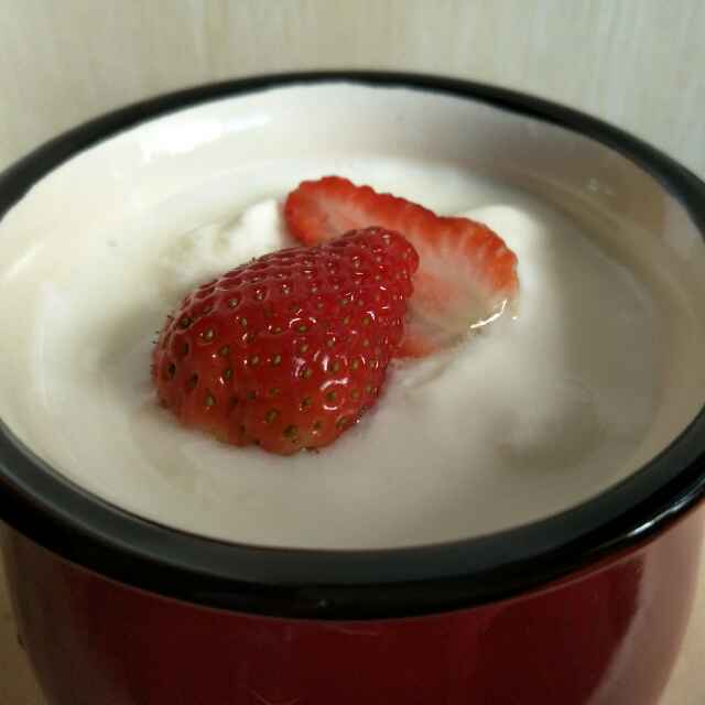 草莓遇上酸奶