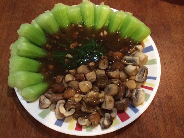浇汁香菇油菜