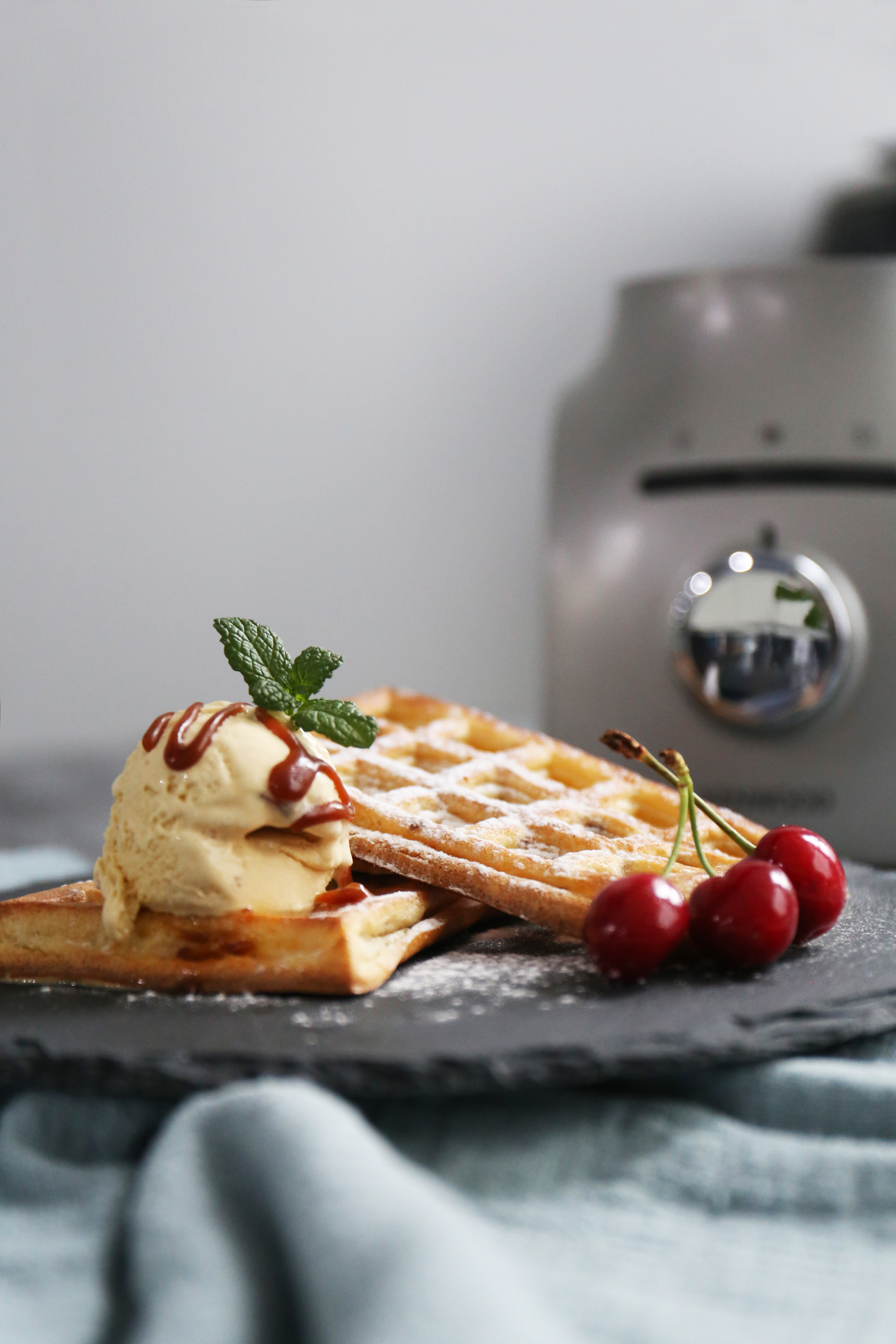 仲夏小清新--樱桃华夫饼