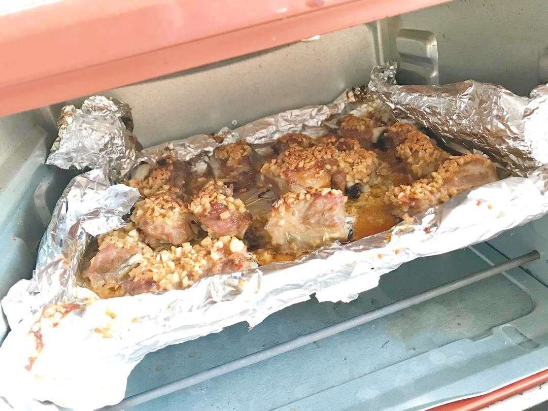 香到骨头里的蒜香排骨（烤箱）