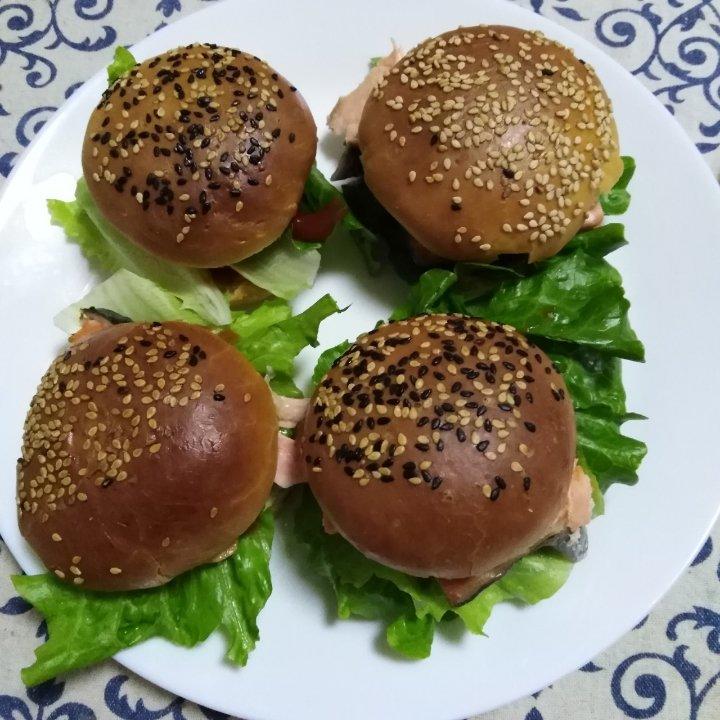 自制营养肉饼汉堡包