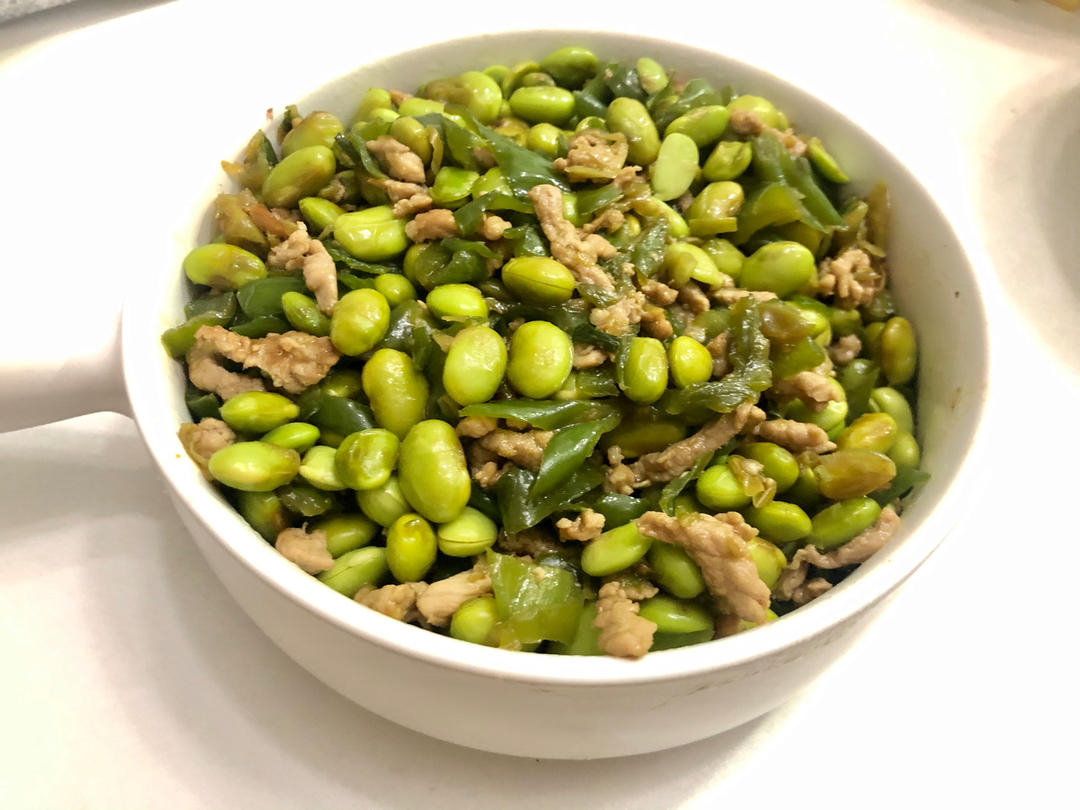 做饭必看菜谱做的青椒毛豆炒肉丝
