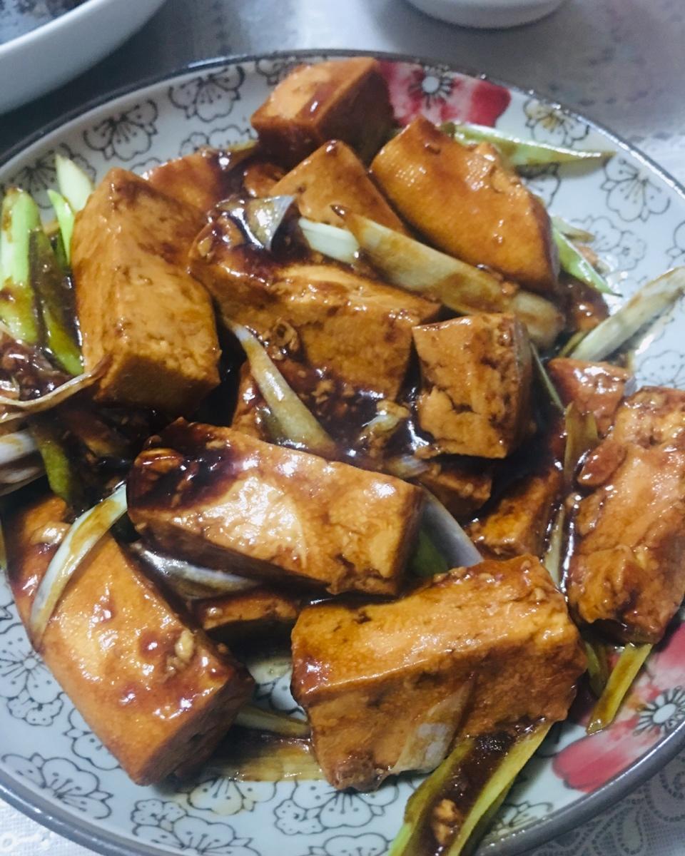 简单上手葱烧豆腐
