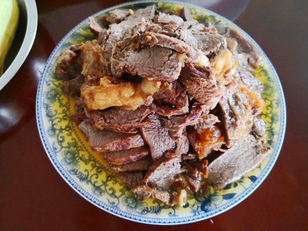 卤牛肉