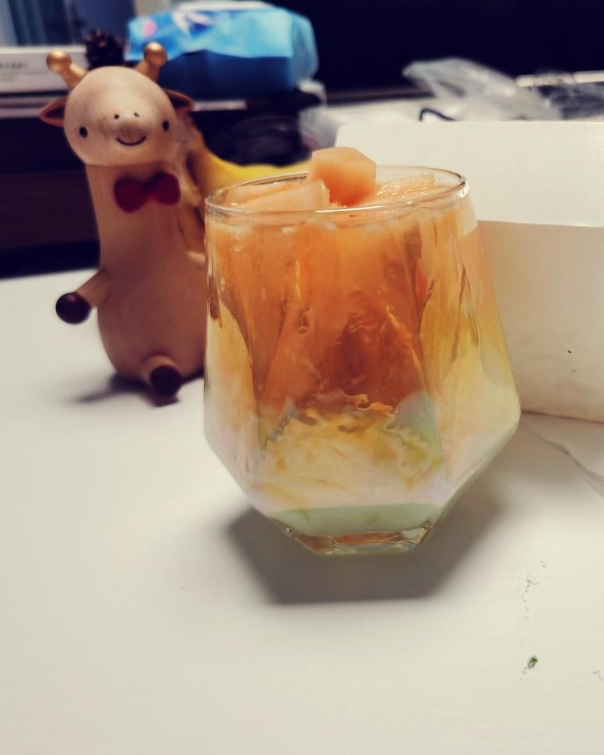 果冻撞奶秘籍！在家复刻网红店爆款甜品的做法