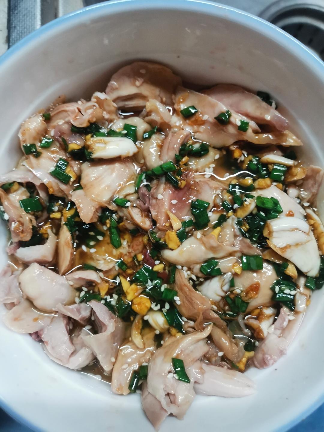 嫩滑葱油鸡腿