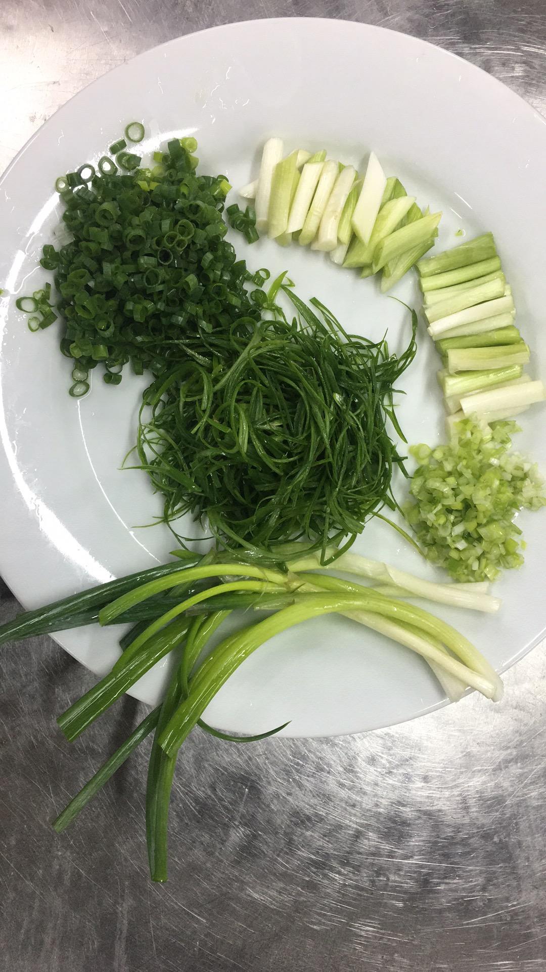 刀工-葱六款、姜四款、甘荀三丝的做法